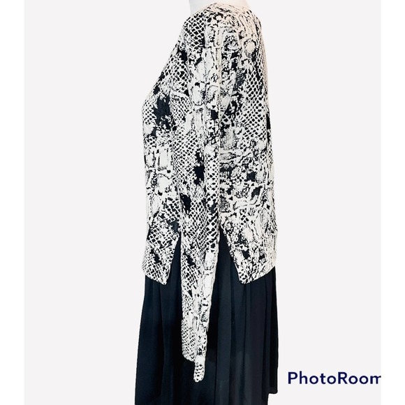 RD Style White and Black Dress/Top - Picture 5 of 11